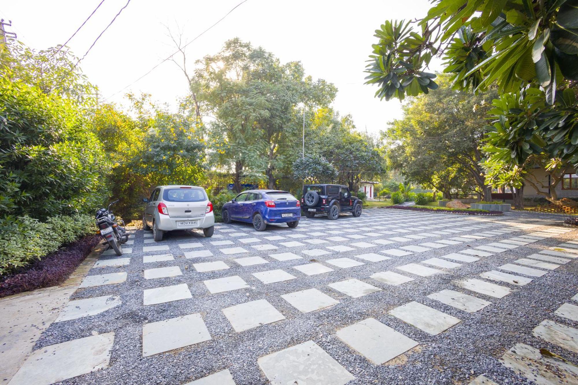 Elivaas Hidden Oasis 4Bhk With Pool, Mud House & Container House Villa Dhauj ภายนอก รูปภาพ